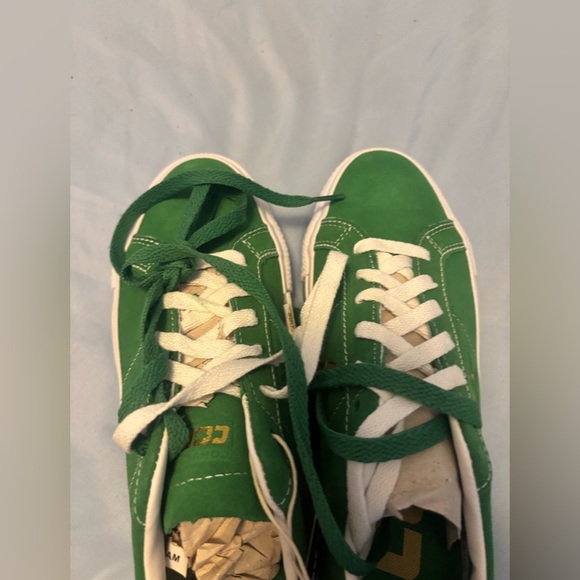 Converse One Star Pro Geeen Gold - A06645C
NWT W:7.5 M:6 - Picture 11 of 15